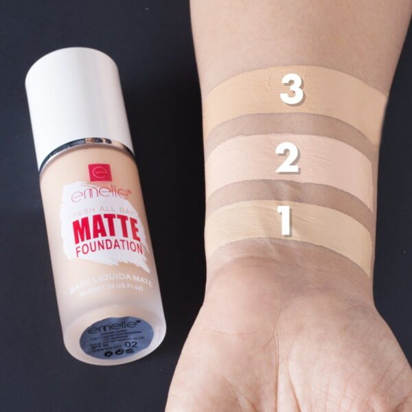 Emelie Liquid Matte Foundation