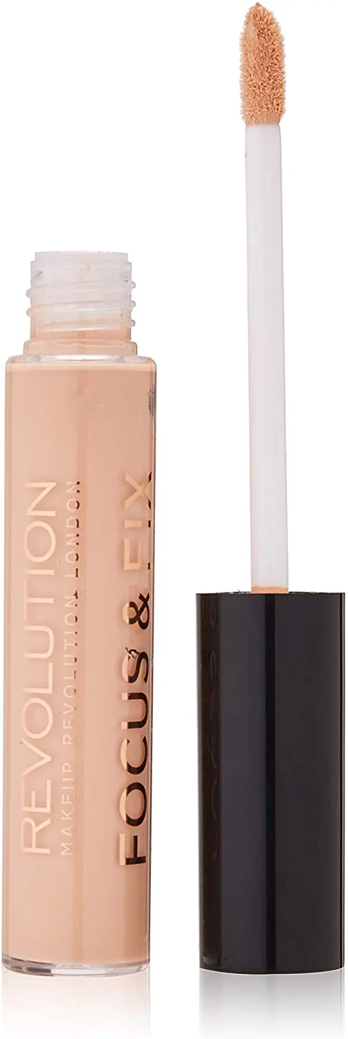 Makeup Revolution Focus and Fix Liquid Concealer FC - 03 Light